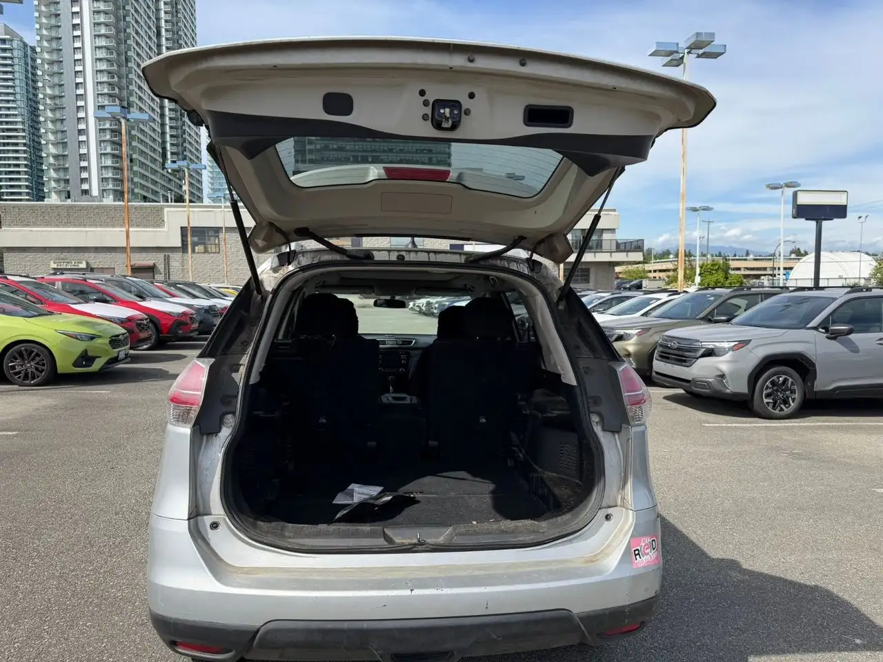 Nissan Rogue снимка Nissan Rogue