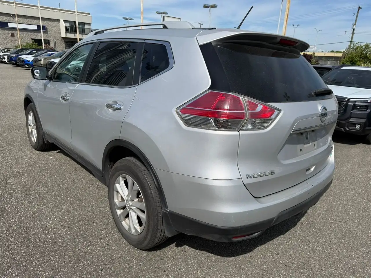 Nissan Rogue снимка Nissan Rogue