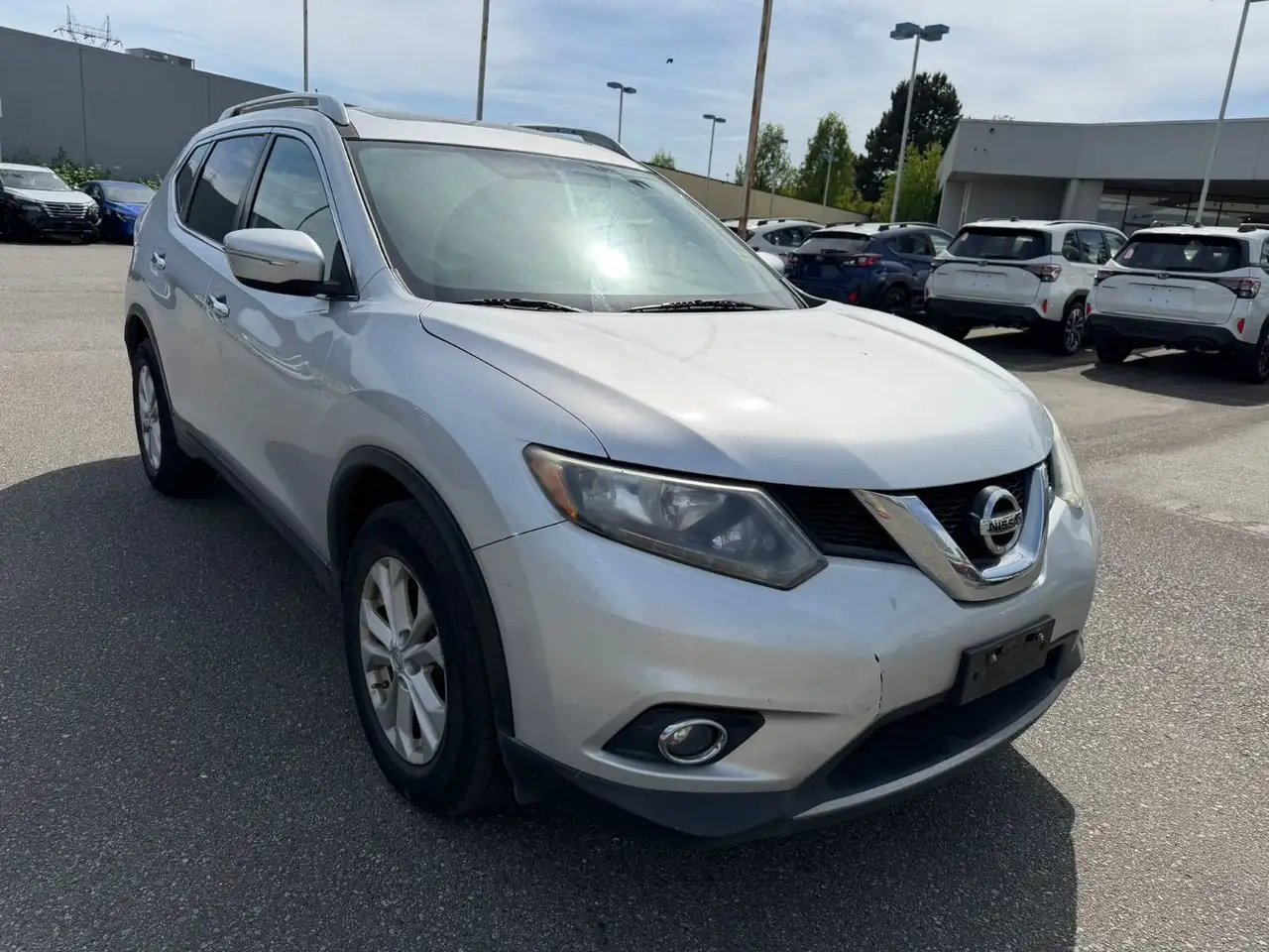 Nissan Rogue снимка Nissan Rogue