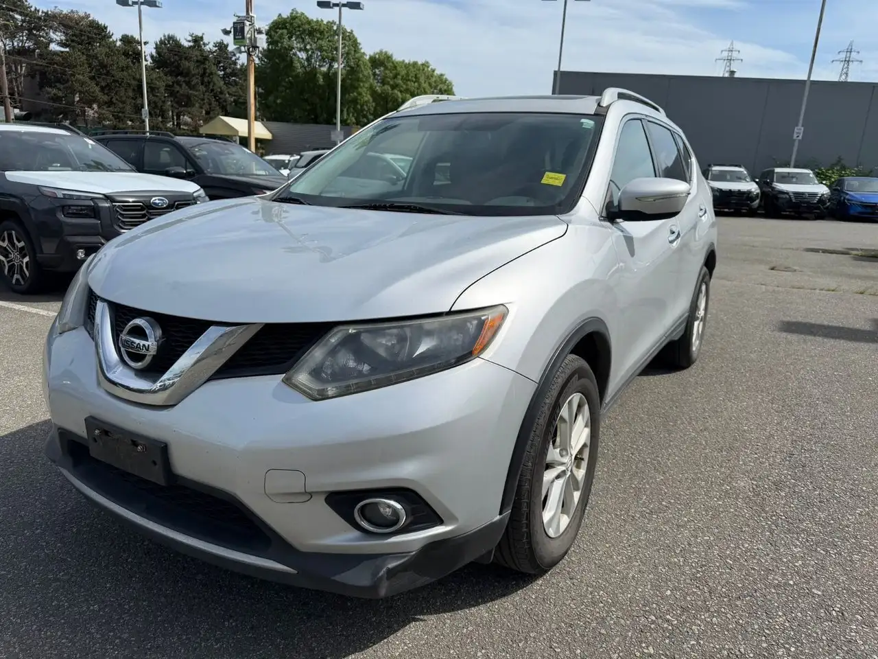 Nissan Rogue снимка Nissan Rogue