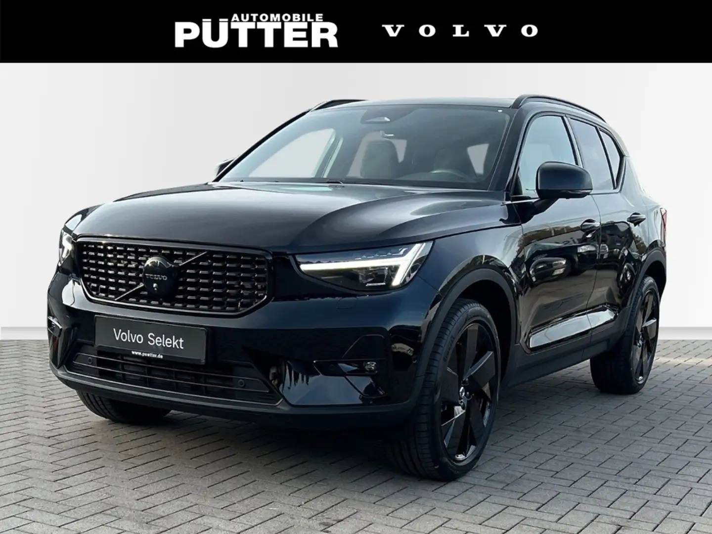 Volvo XC40 B3 Benzin Plus Black Edition 20'' ACC 360 Kamera P Schwarz - 1