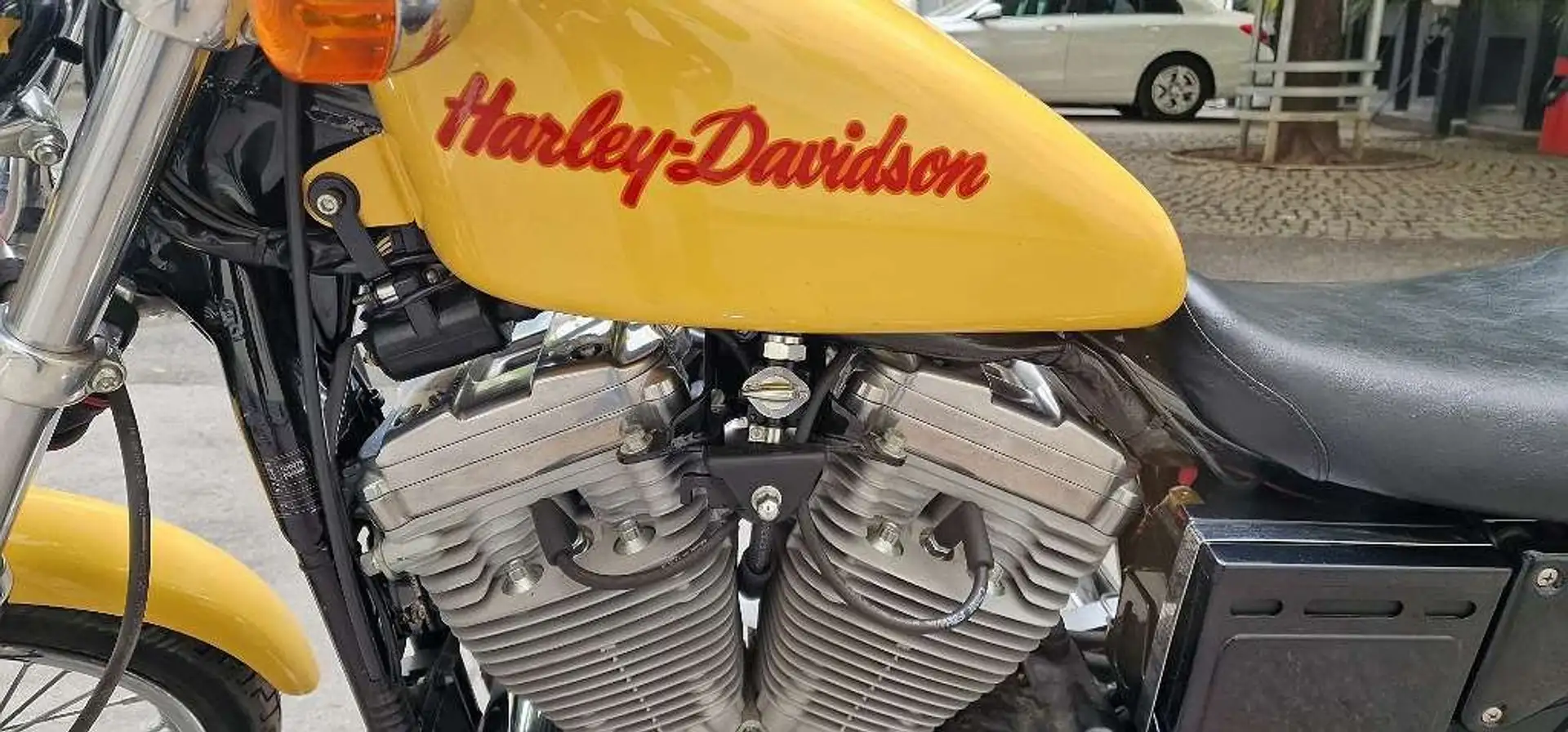 Harley-Davidson Sportster 883 XL/2 Gelb - 1