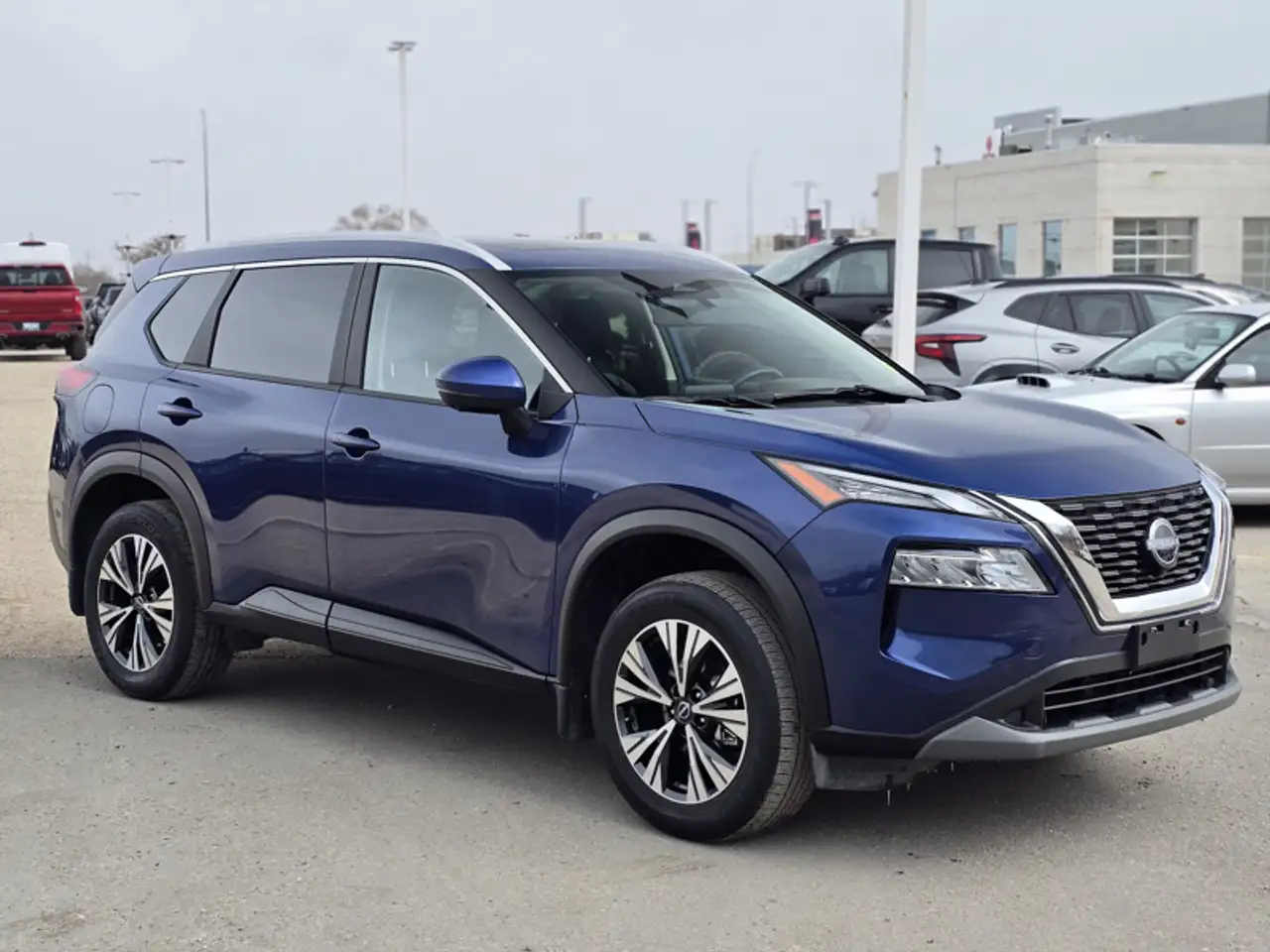Nissan Rogue снимка Nissan Rogue
