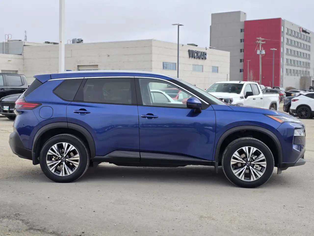 Nissan Rogue снимка Nissan Rogue