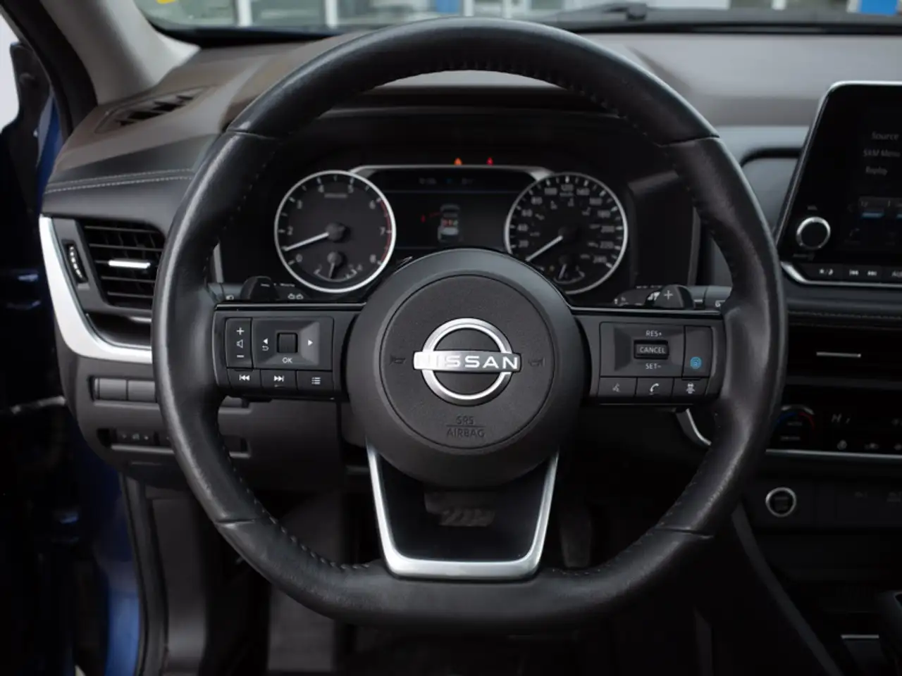 Nissan Rogue снимка Nissan Rogue