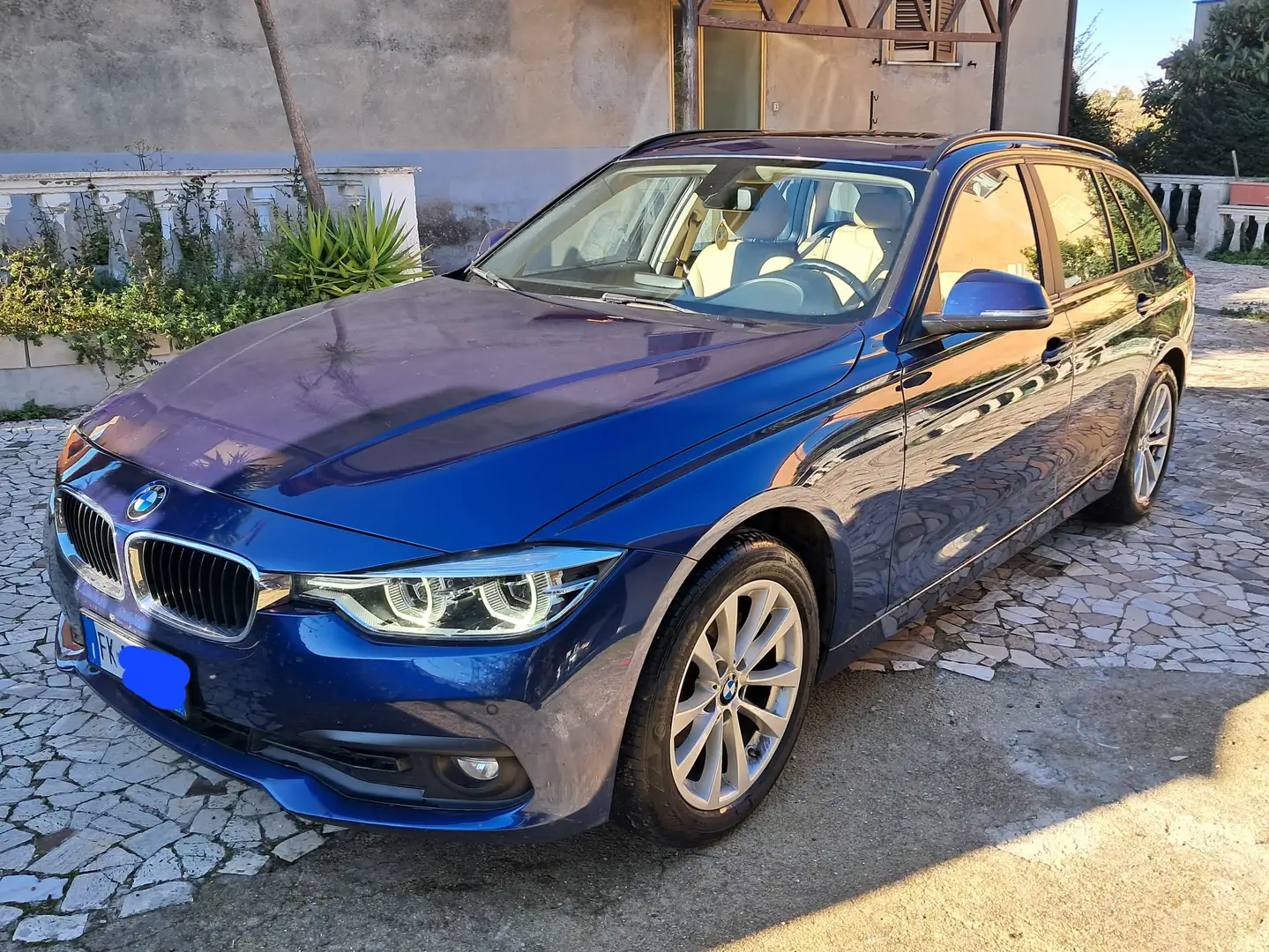 BMW 320 Serie 3 F31 2015 Touring 320d Touring xdrive auto Blu/Azzurro - 1