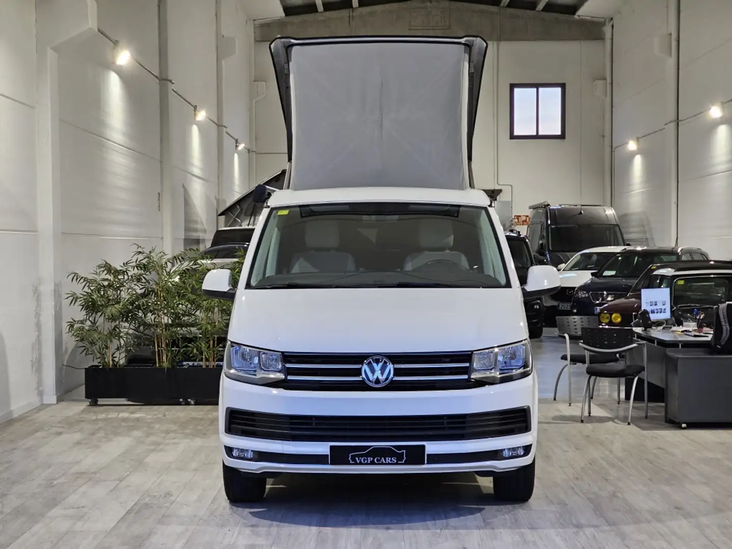 Volkswagen T6 California 2.0TDI BMT Ocean 110kW Blanco - 2