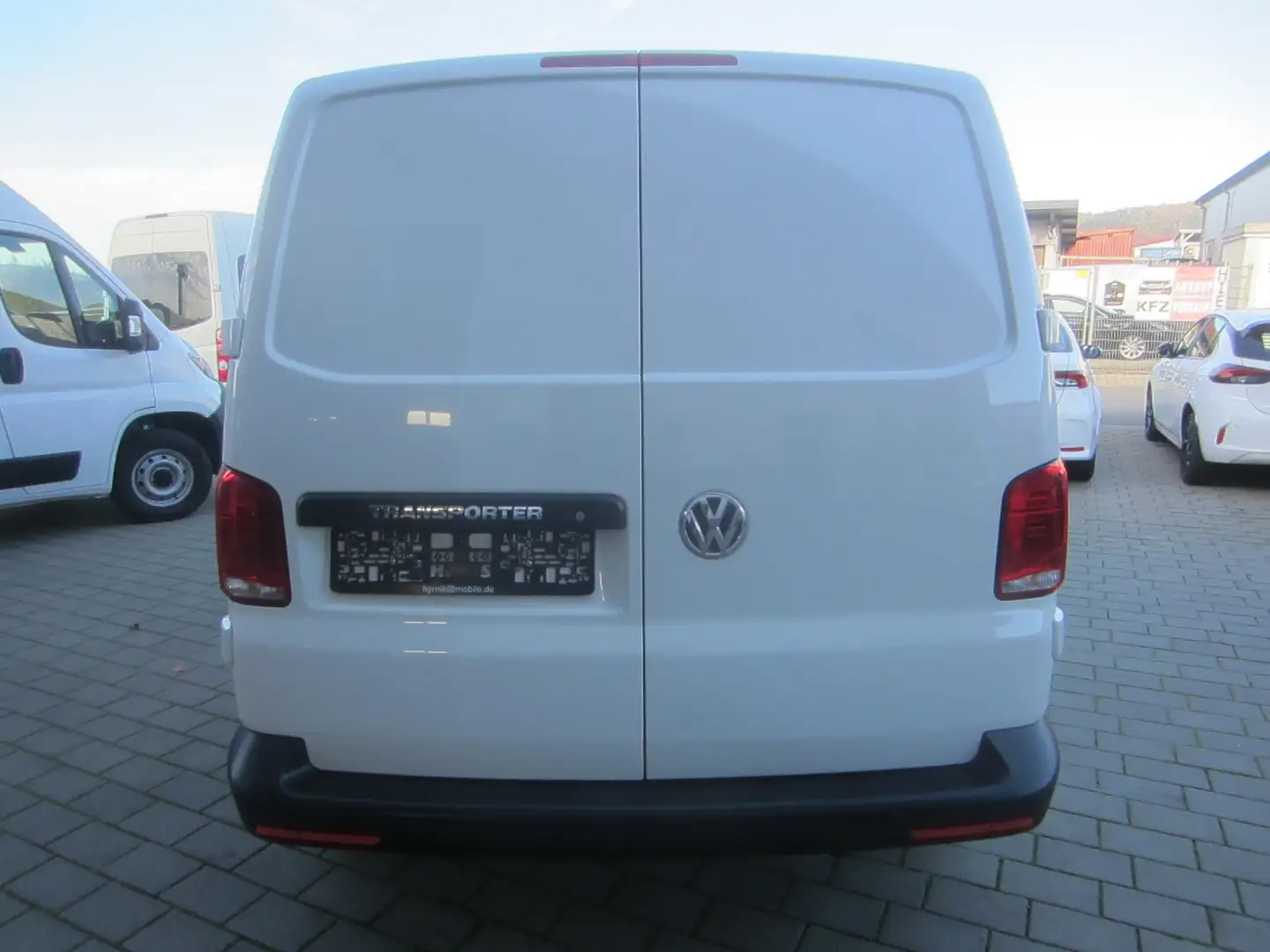 Volkswagen T6.1 Transporter 2xPDC,Webasto,Klima Weiß - 2
