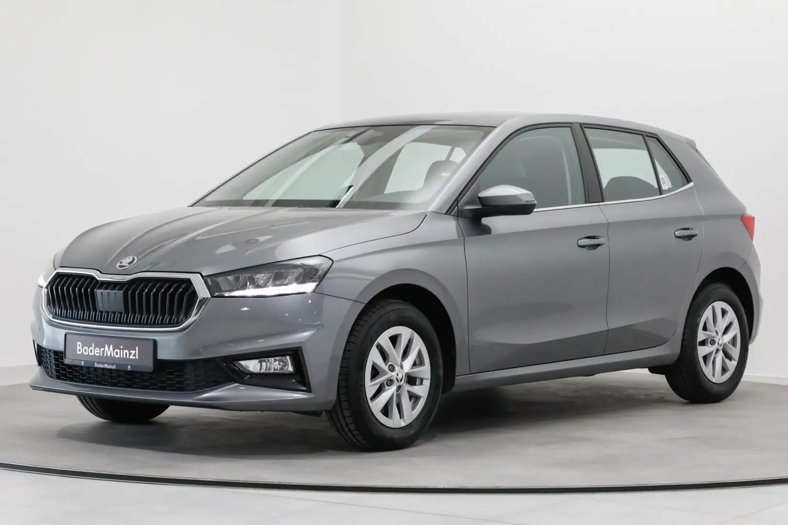Skoda Fabia 1.0 TSI DSG Style CarPlay Pano AHK Kamera Grau - 2
