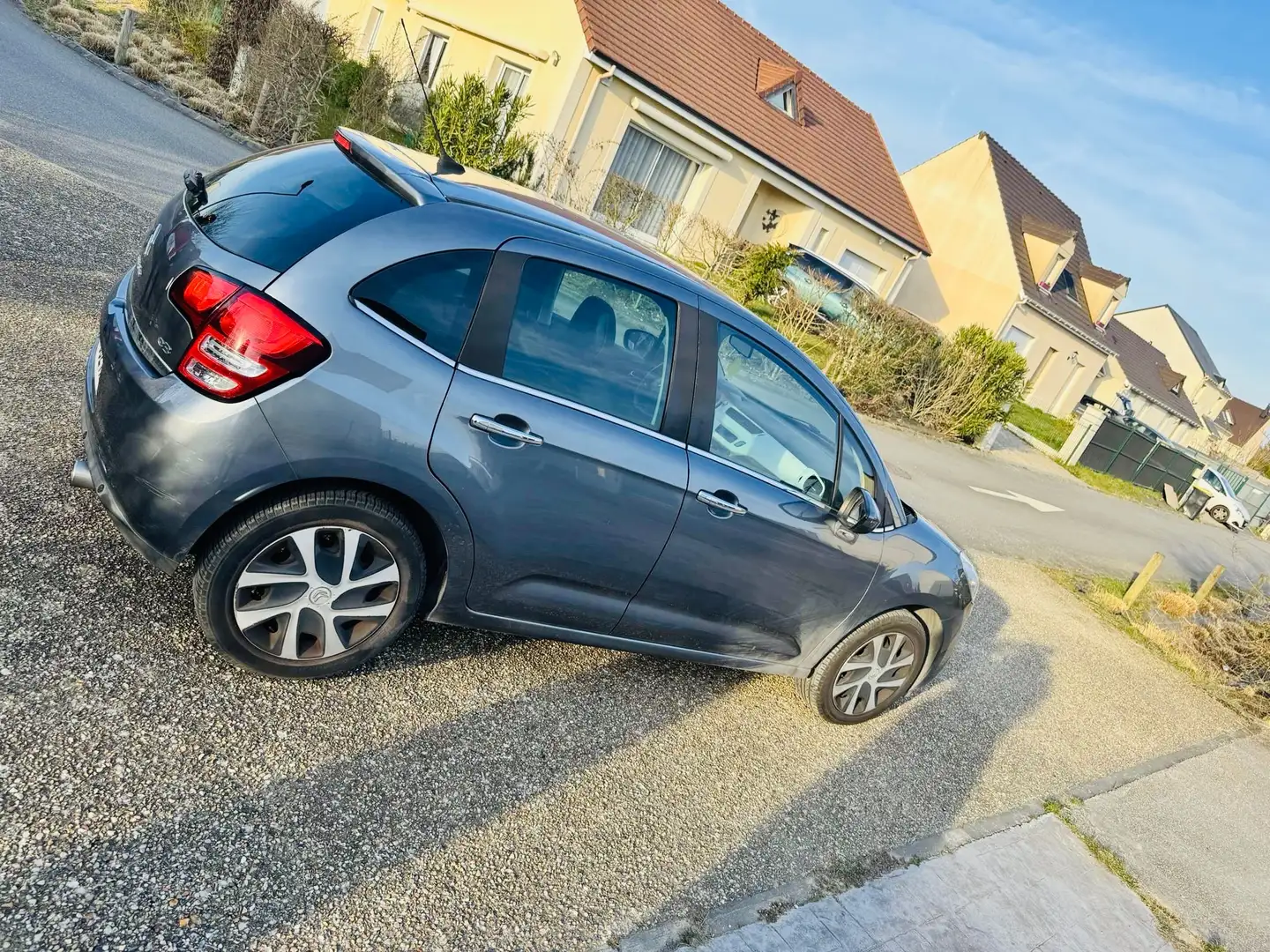 Citroen C3 C3 HDi 90 FAP Airdream Confort Gris - 1