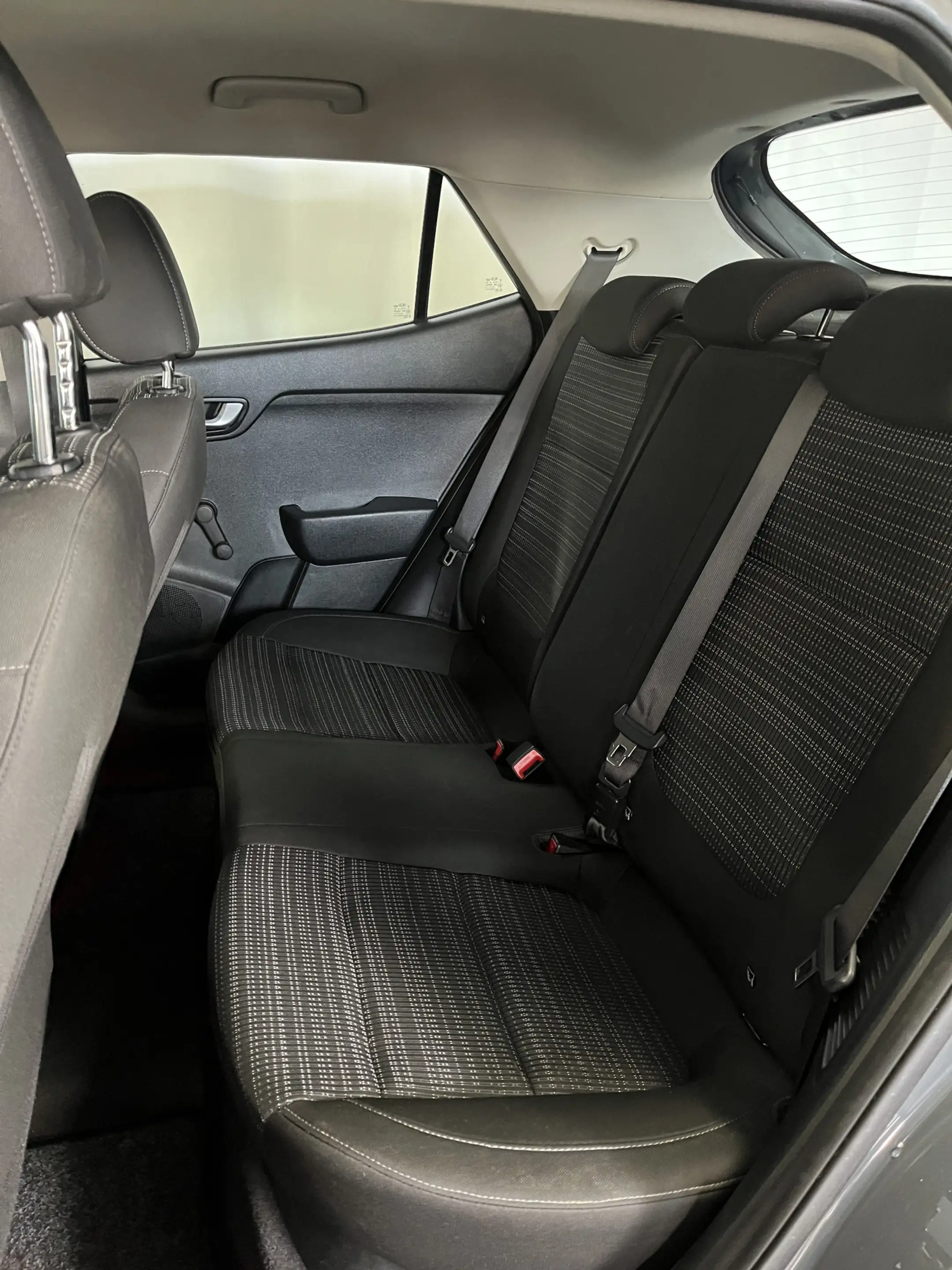 Kia Stonic 1.0 T-GDi MHEV DynamicLine 1E EIGN/ECC/CAMERA/APPL — photo 6