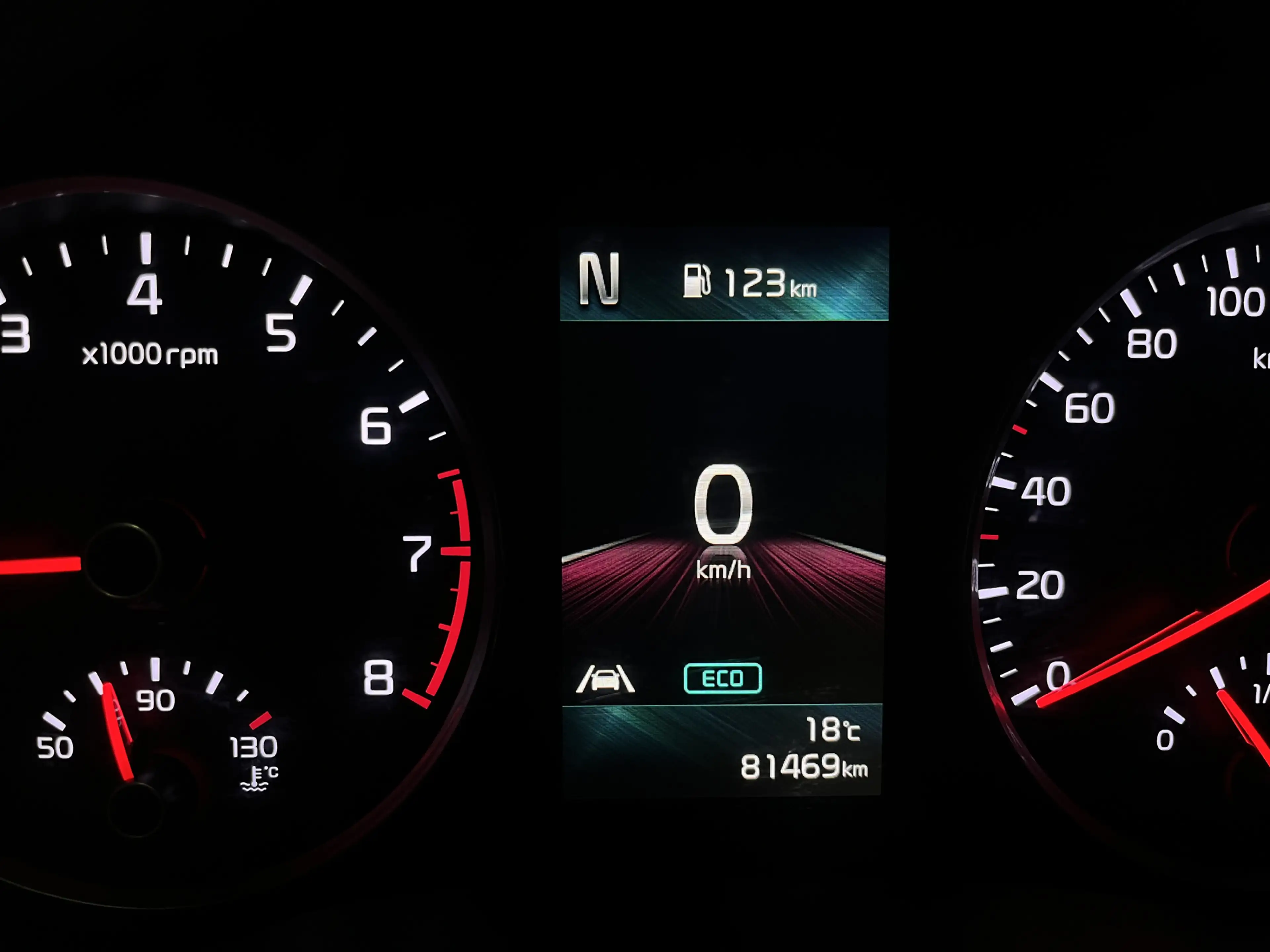 Kia Stonic 1.0 T-GDi MHEV DynamicLine 1E EIGN/ECC/CAMERA/APPL — photo 31