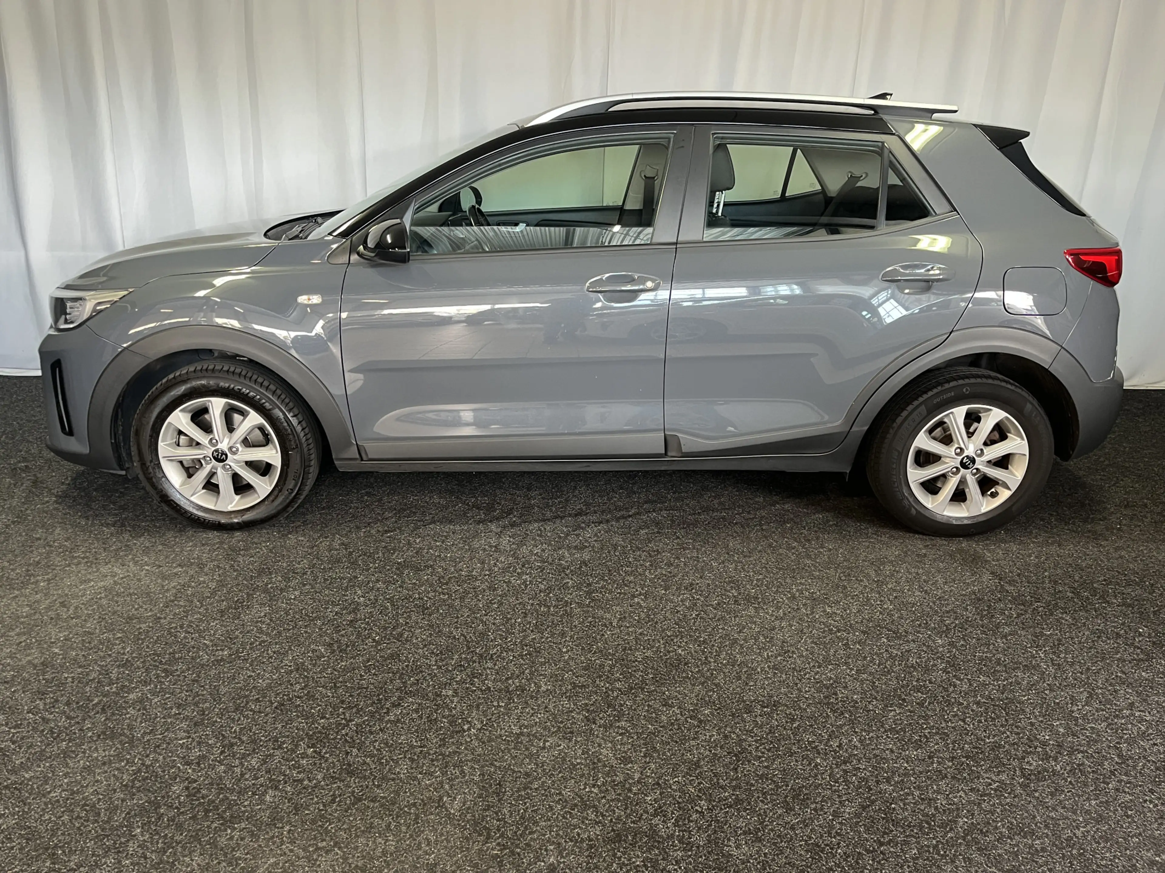 Kia Stonic 1.0 T-GDi MHEV DynamicLine 1E EIGN/ECC/CAMERA/APPL — photo 2