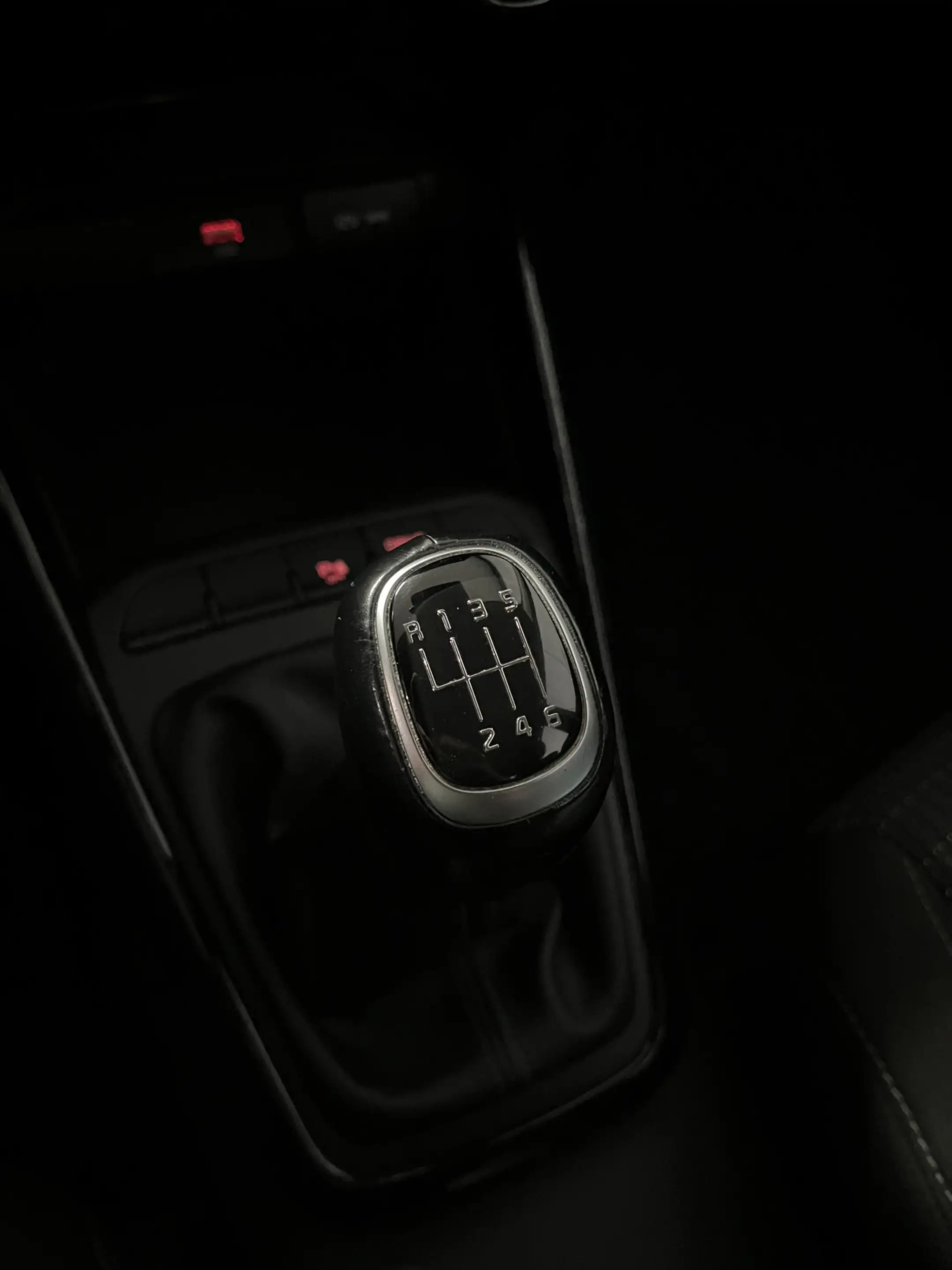 Kia Stonic 1.0 T-GDi MHEV DynamicLine 1E EIGN/ECC/CAMERA/APPL — photo 10