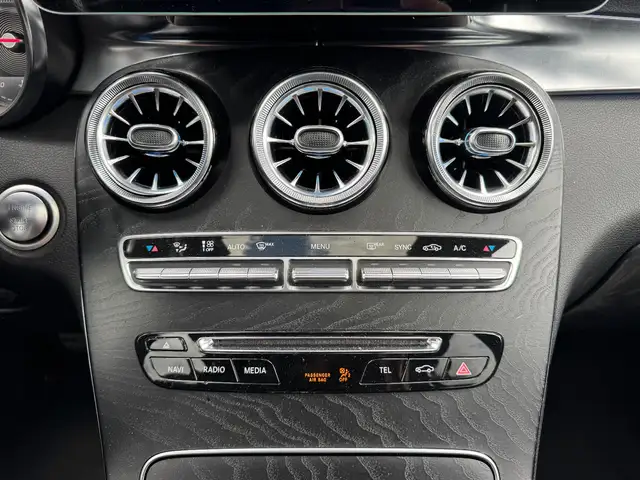 Mercedes-Benz GLC view 21