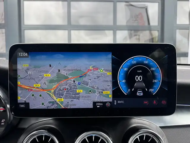 Mercedes-Benz GLC view 19