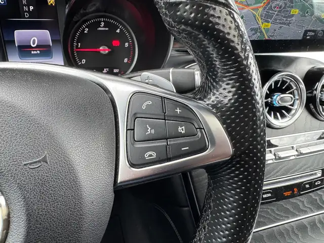 Mercedes-Benz GLC view 15