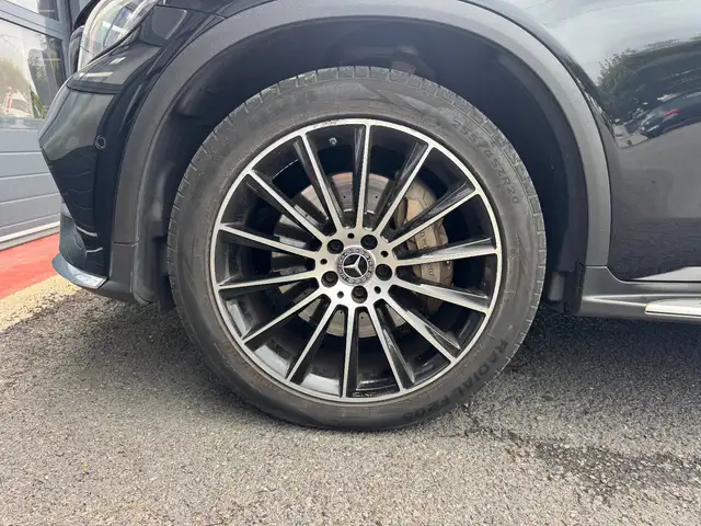 Mercedes-Benz GLC view 26