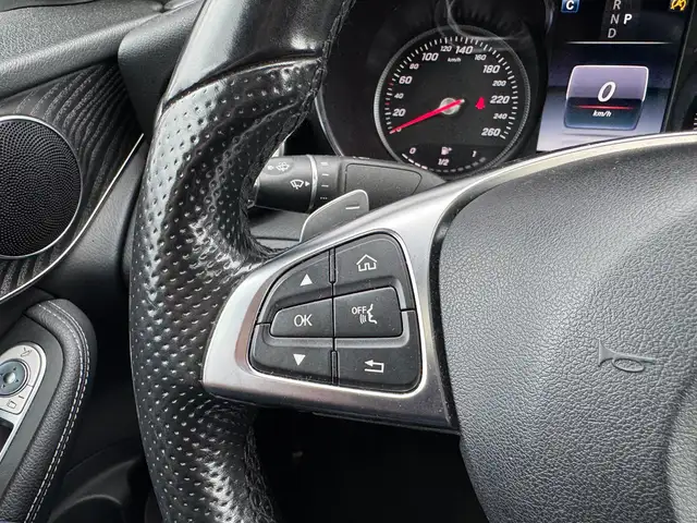 Mercedes-Benz GLC view 14
