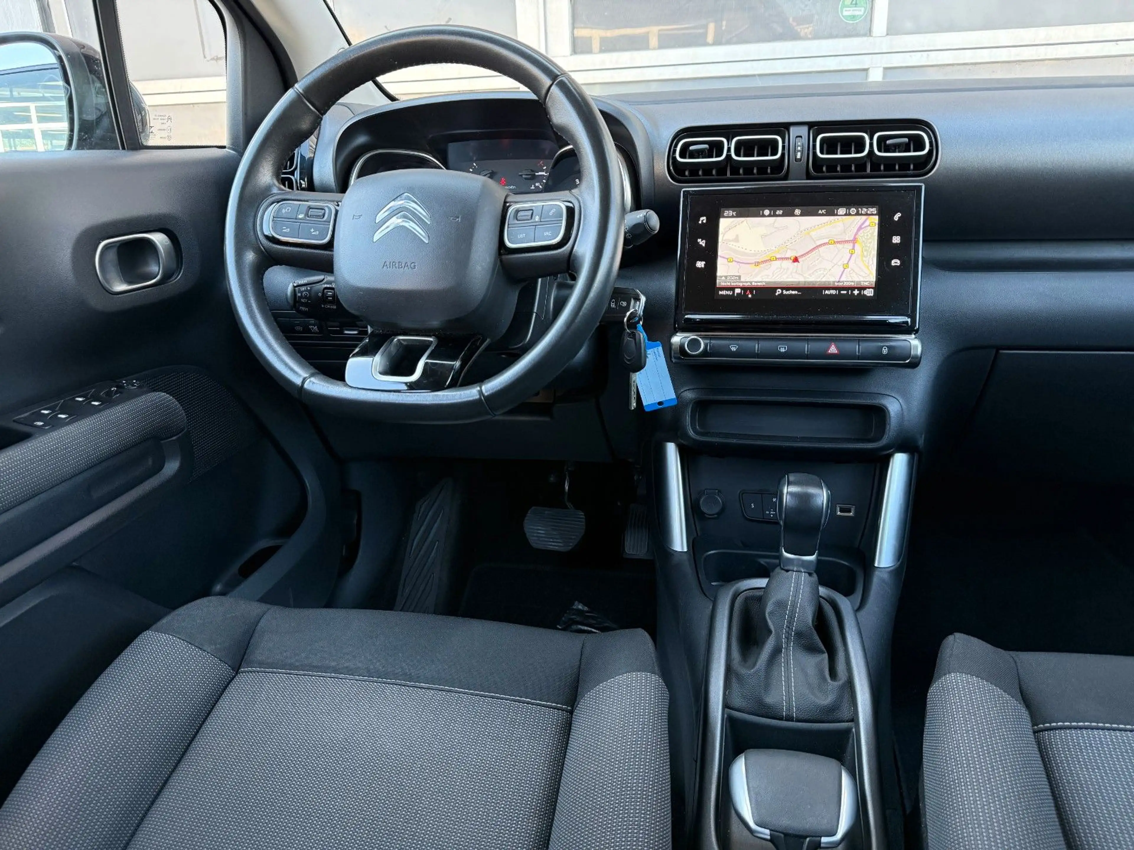 Citroen C3 Aircross Shine Assist Navi Kamera Klimaauto. — photo 12
