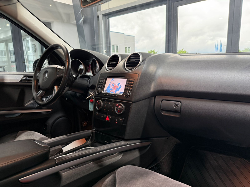 Mercedes-Benz ML 320 CDI Sport Paket/S-Dach/4M/Memory/Alcantar — photo 14