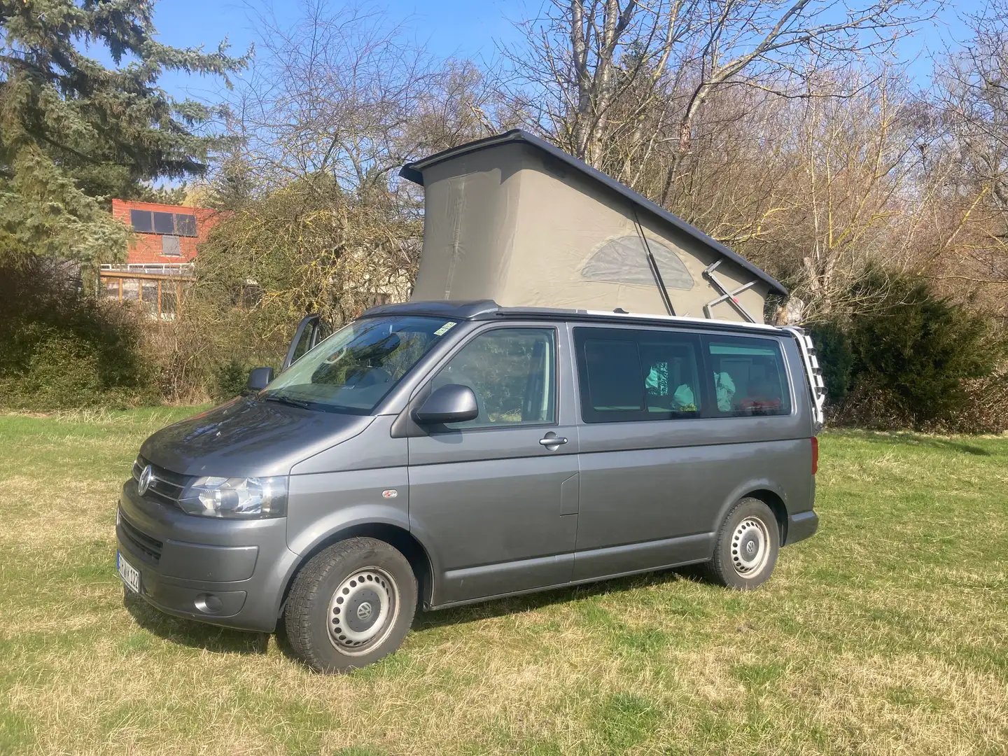 Volkswagen T5 California Beach Gris - 1