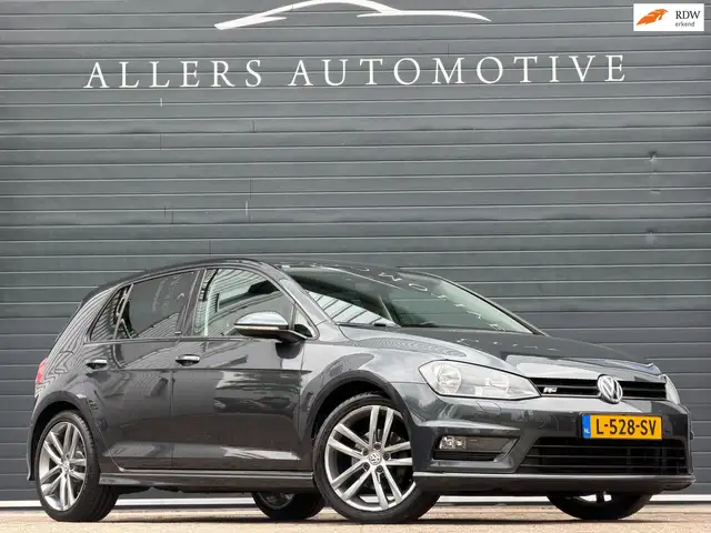 Volkswagen Golf 1.4 TSI ACT Connected Series R-line|AUTOMAAT|CAMER