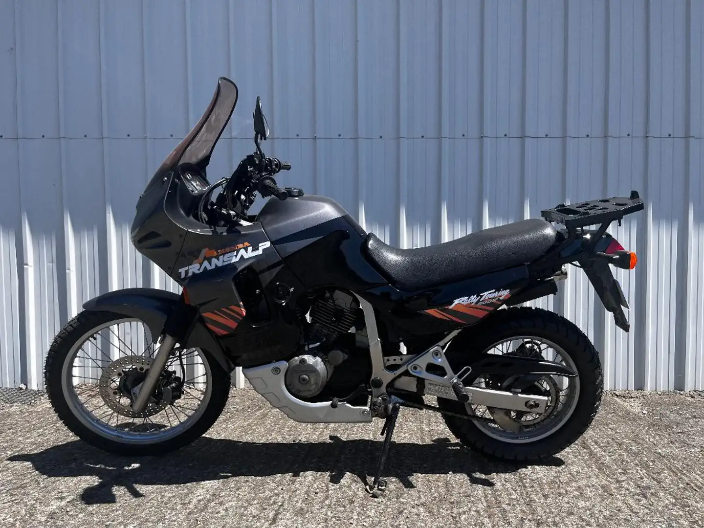 Honda XL 600 Gris - 1