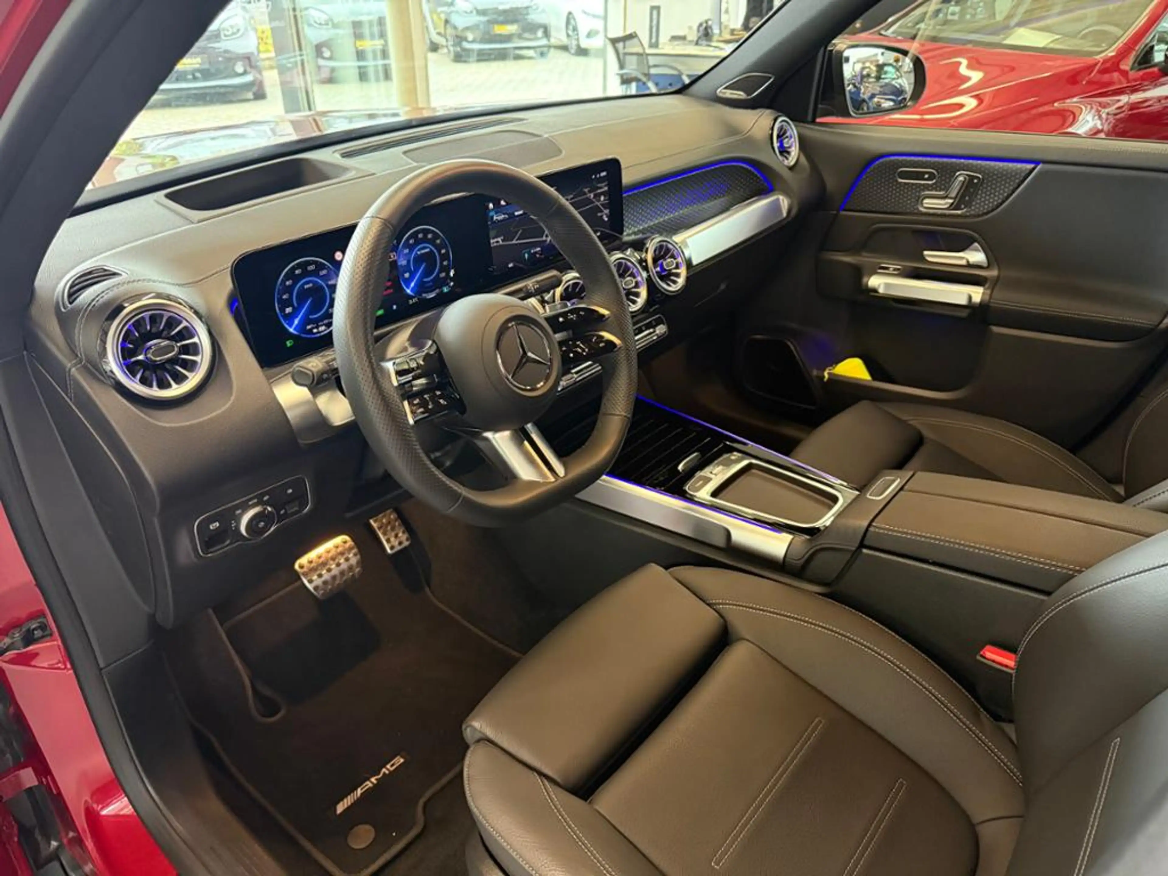 Mercedes-Benz EQB 250 + AMG Premium Leder 20 Zoll Burmester HuD — photo 12