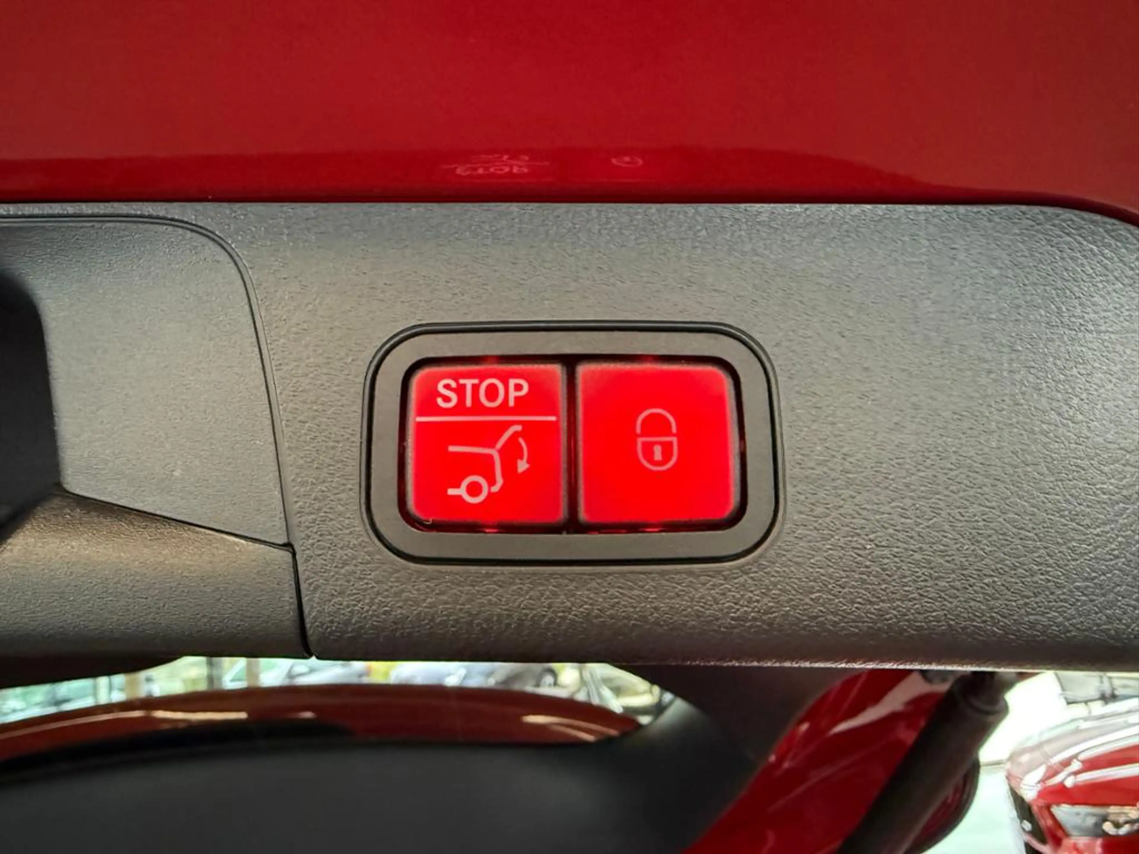 Mercedes-Benz EQB 250 + AMG Premium Leder 20 Zoll Burmester HuD — photo 10