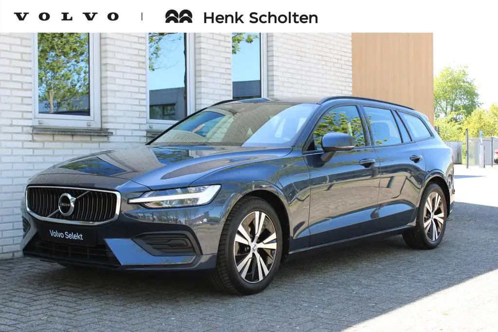 Volvo V60 2022 из Европы — купить под ключ