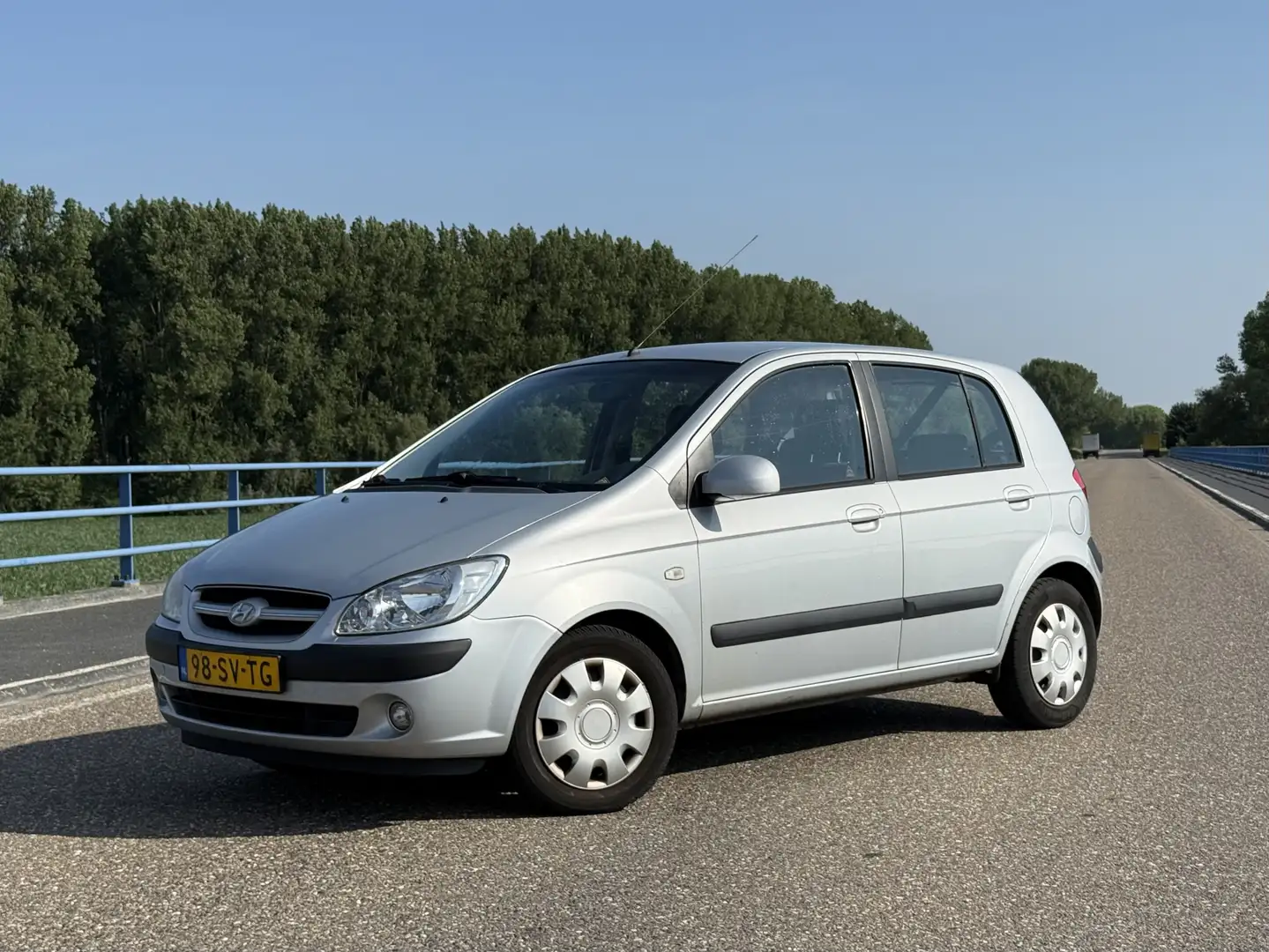 Hyundai Getz 1.4i Active Cool Grijs - 2