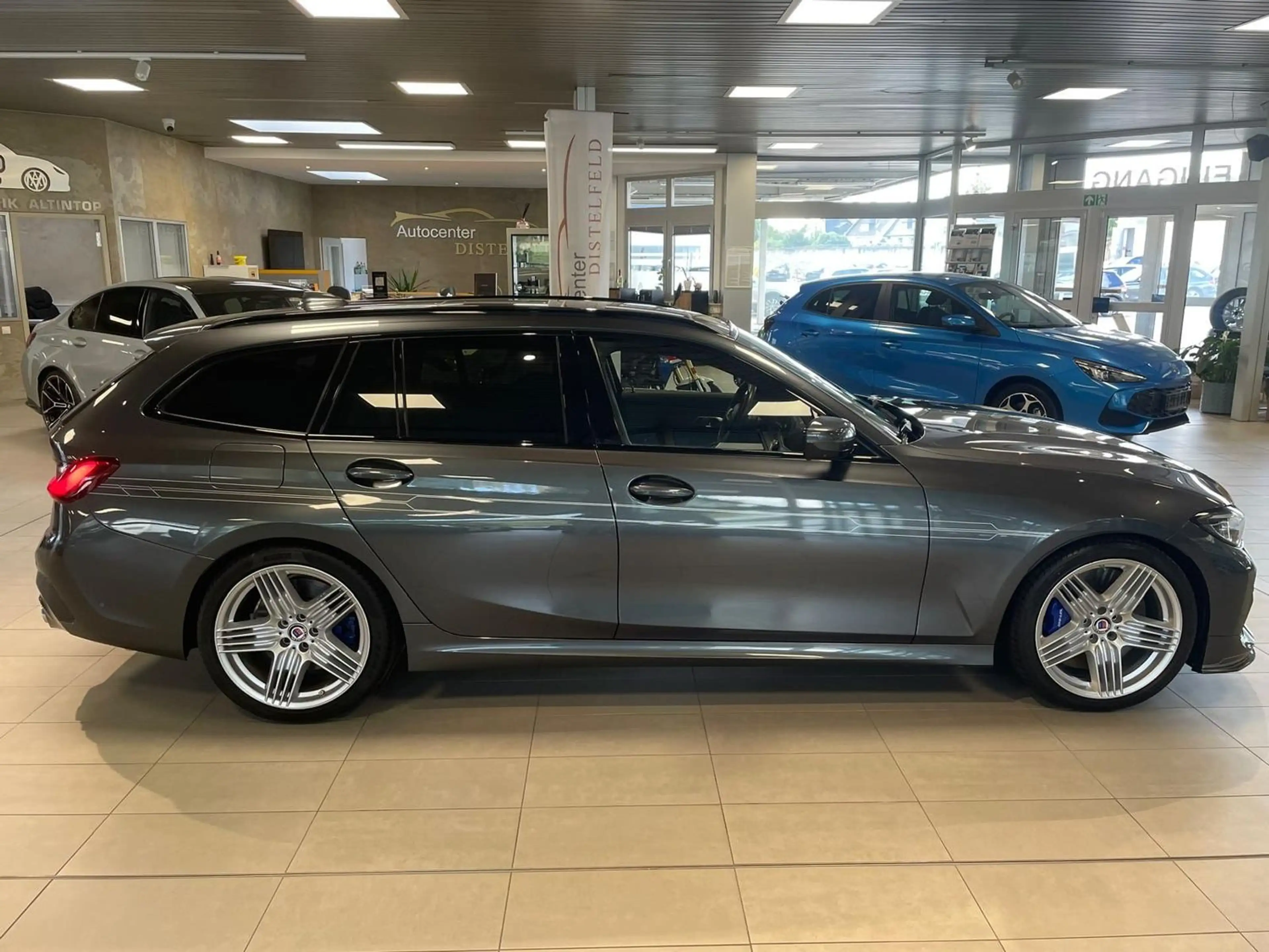 Alpina D3 S xDrive AHK HuD H&K Panorama 19" LaserBlackLine — photo 8