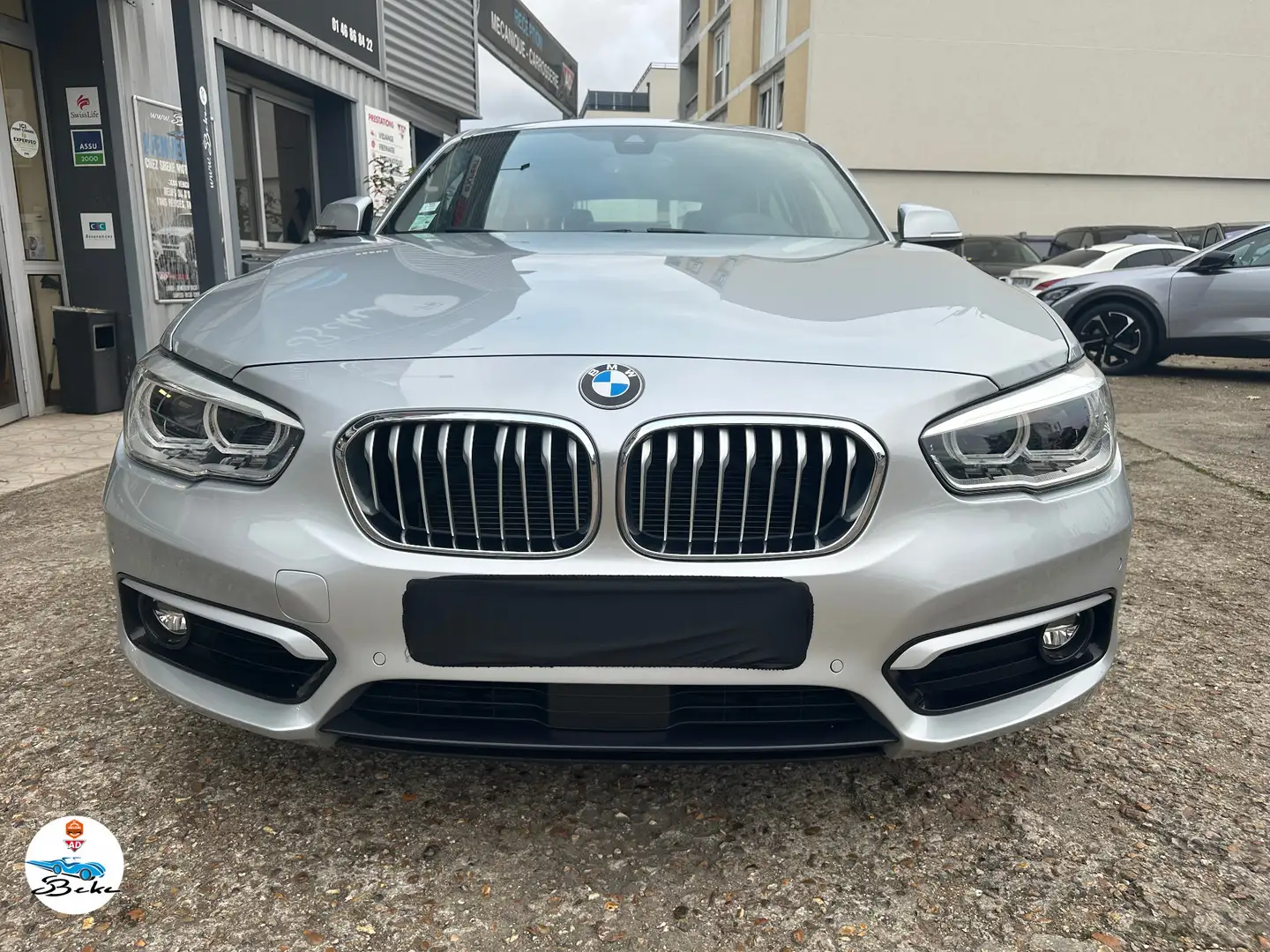 BMW 118 118i 136 ch Urban Chic A Gris - 2