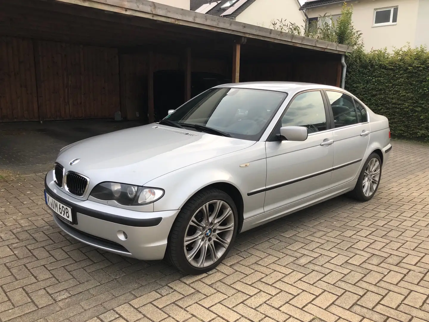 BMW 318 318i Executive Edition|TüvNeu|BremsenNeu|Gepflegt Ezüst - 1