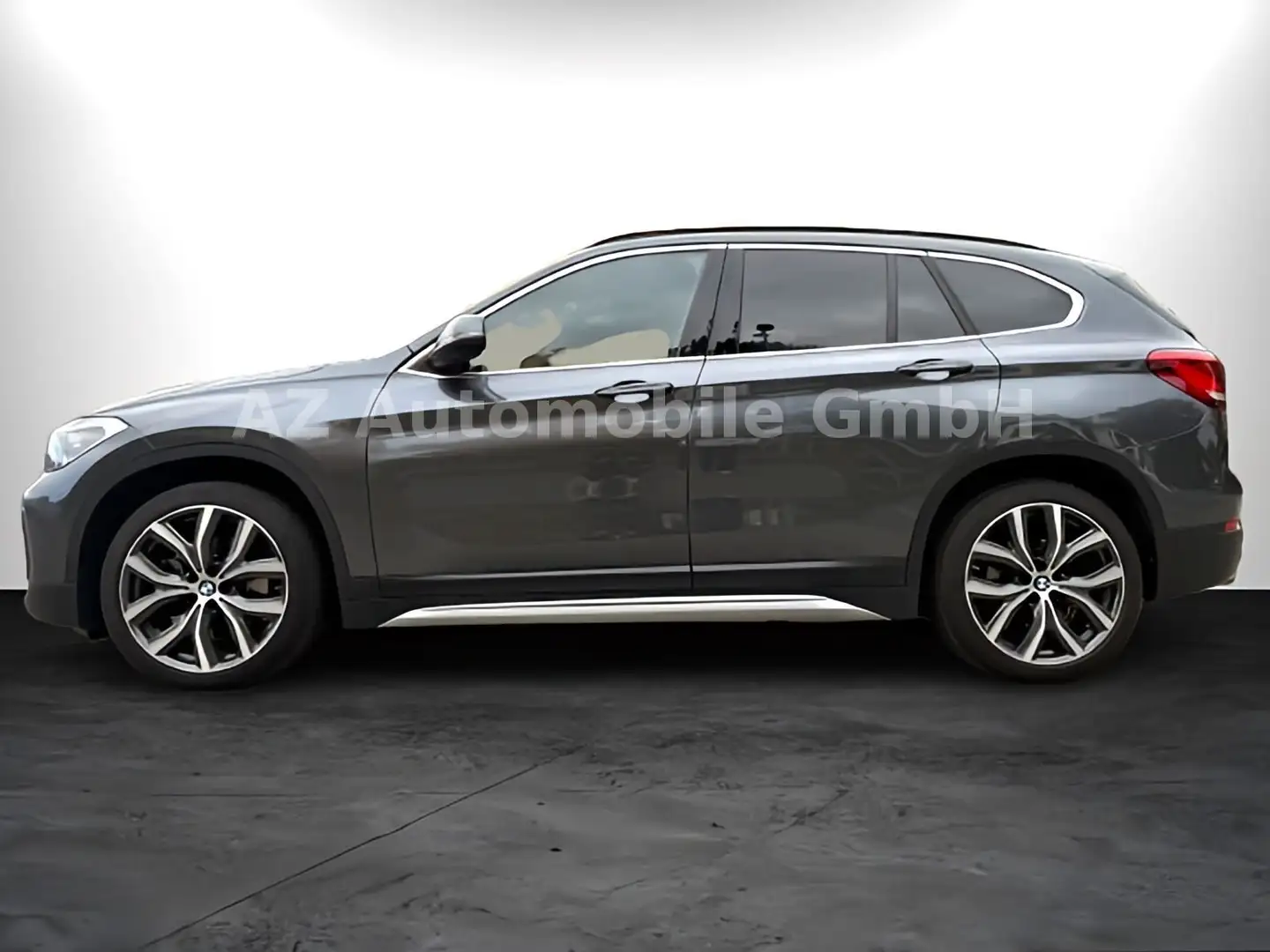 BMW X1 xDrive20d LEDER/KAMERA/NAV/CARPLAY/GARANTIE Grau - 2