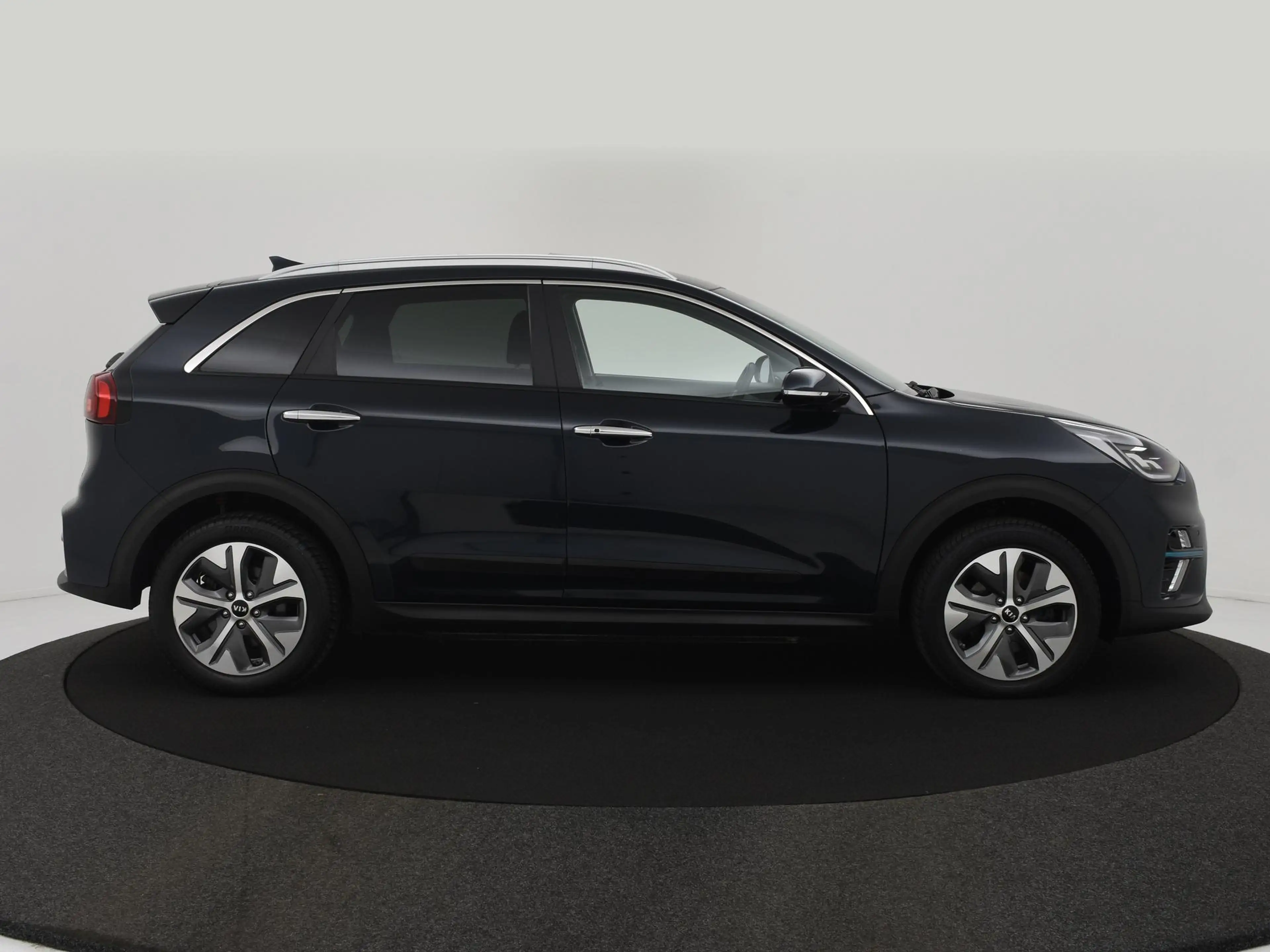 Kia e-Niro DynamicPlusLine 64 kWh SCHUIFDAK|ACC|CAMERA|STOELV — photo 4