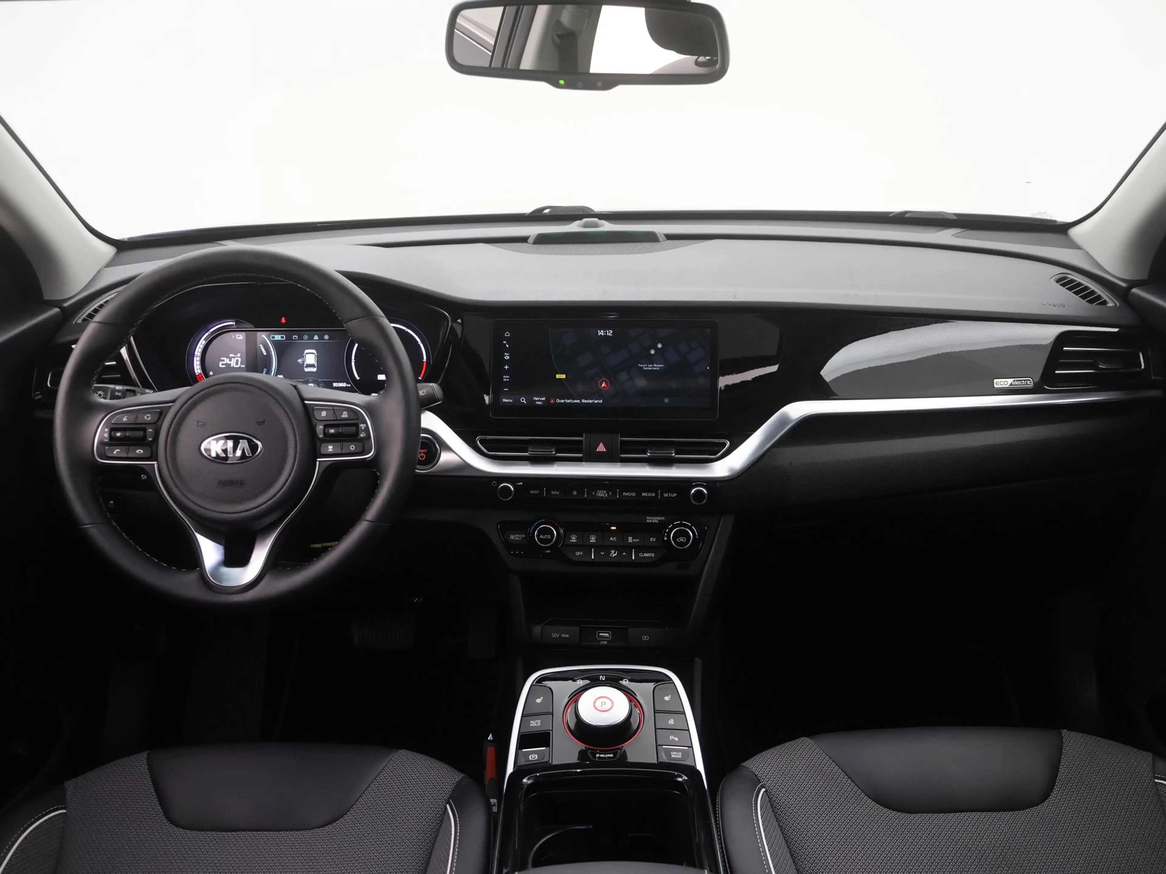 Kia e-Niro DynamicPlusLine 64 kWh SCHUIFDAK|ACC|CAMERA|STOELV — photo 2