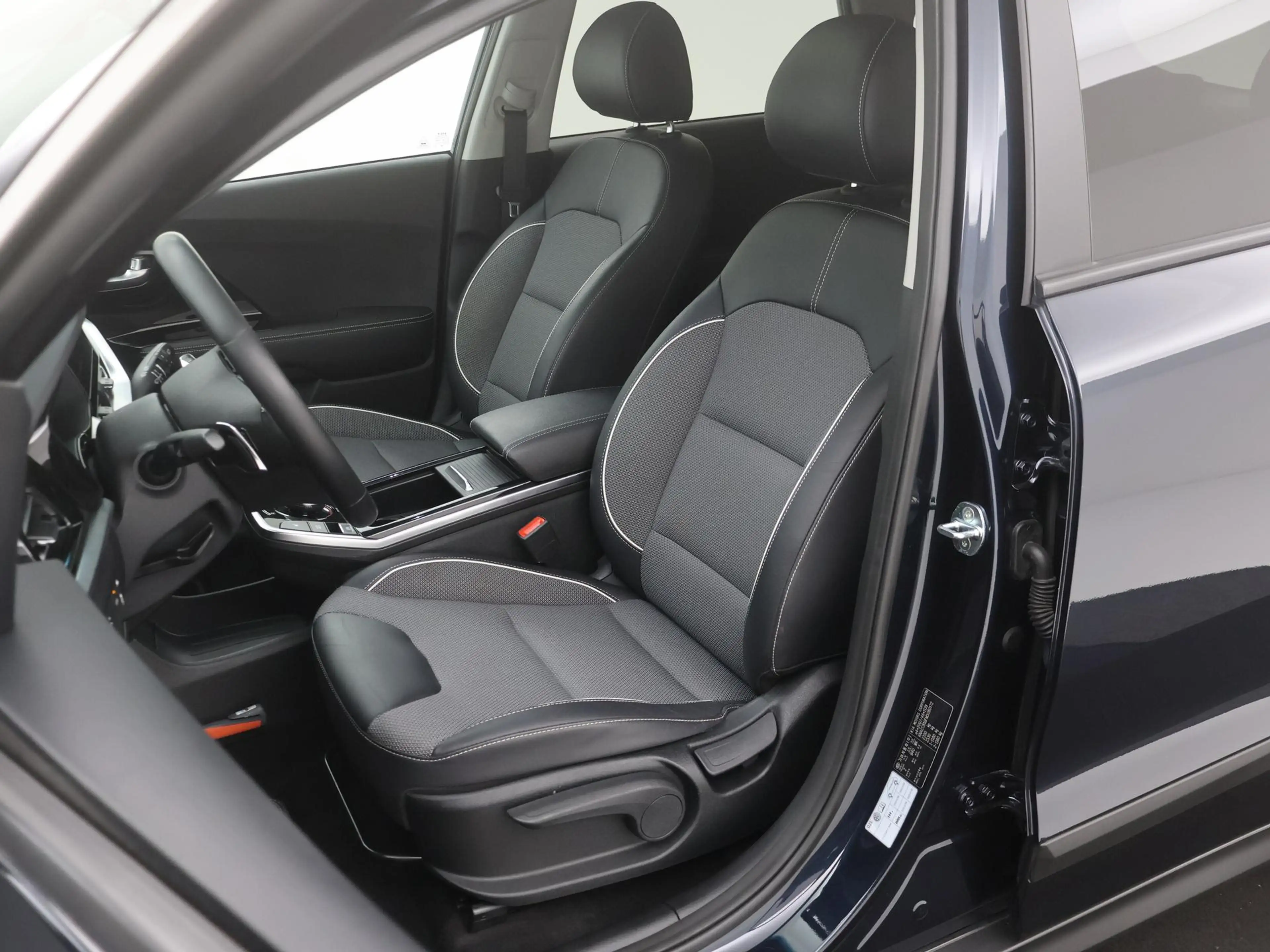 Kia e-Niro DynamicPlusLine 64 kWh SCHUIFDAK|ACC|CAMERA|STOELV — photo 35