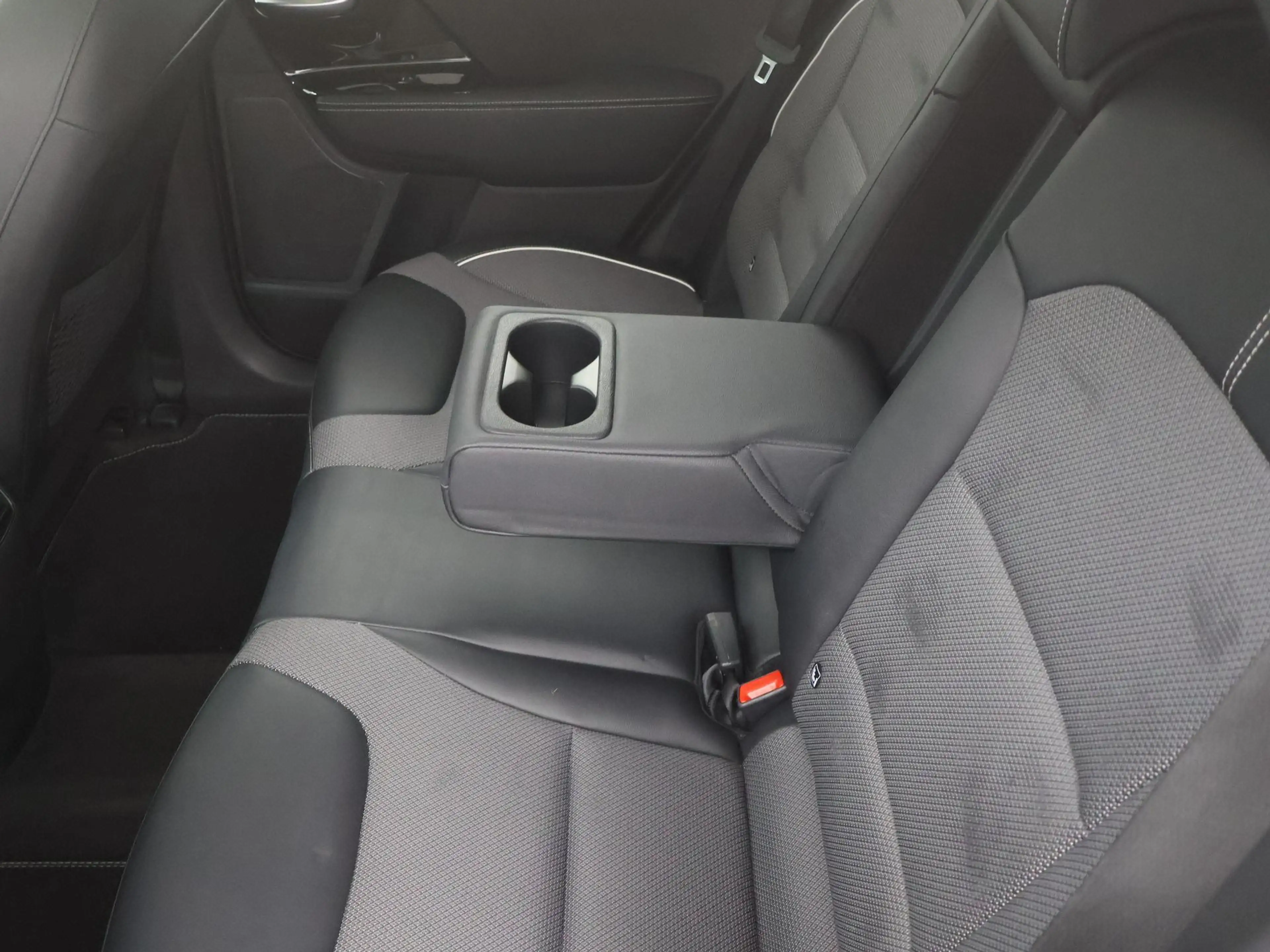 Kia e-Niro DynamicPlusLine 64 kWh SCHUIFDAK|ACC|CAMERA|STOELV — photo 43