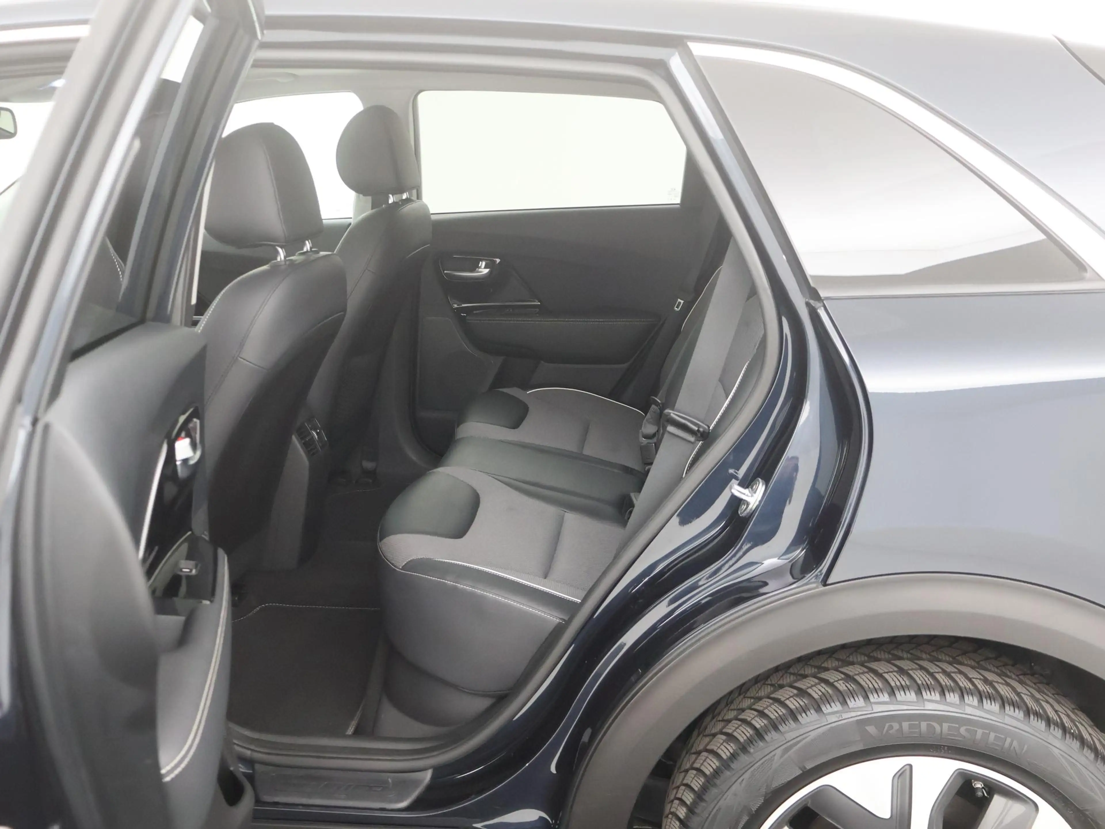 Kia e-Niro DynamicPlusLine 64 kWh SCHUIFDAK|ACC|CAMERA|STOELV — photo 11