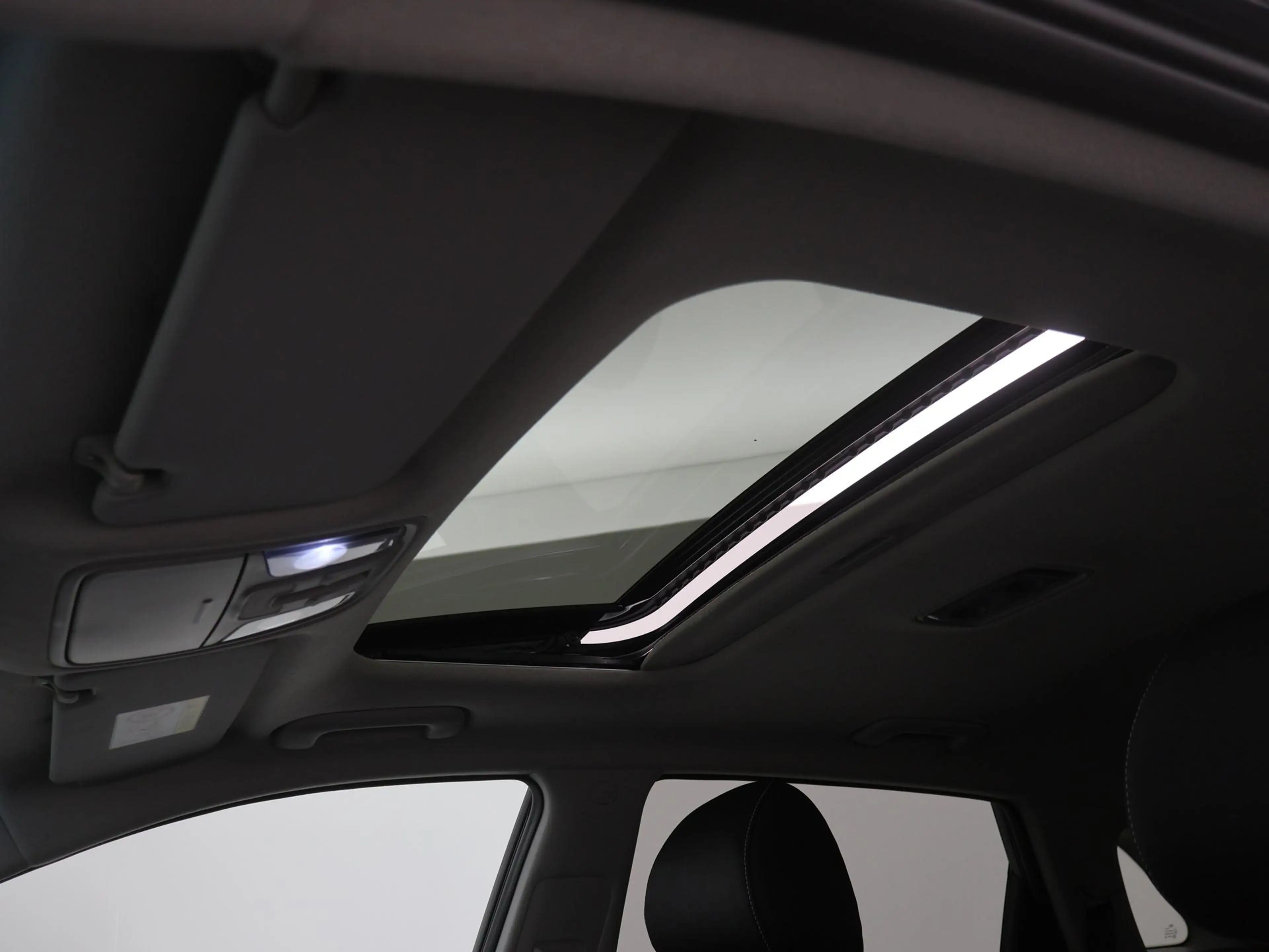 Kia e-Niro DynamicPlusLine 64 kWh SCHUIFDAK|ACC|CAMERA|STOELV — photo 16