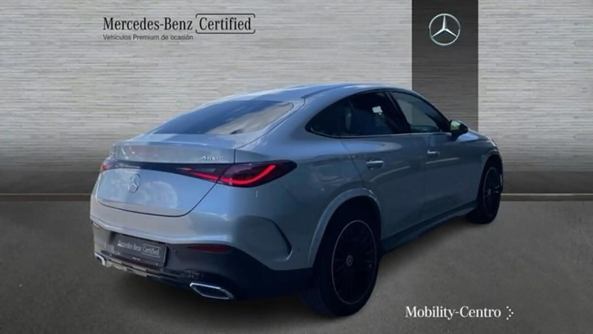 Mercedes-Benz GLC 300 4MATIC Plateado - 2