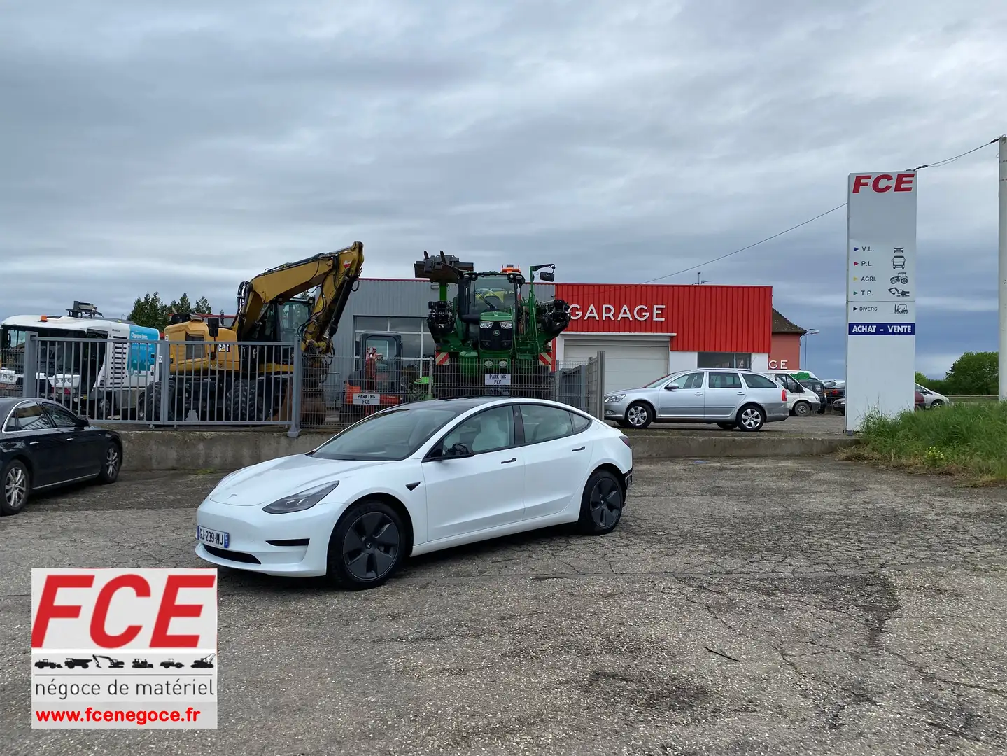 Tesla Model 3 MODEL 3 Rwd-Carte Grise Française endommagée Weiß - 1