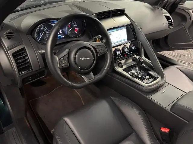 Jaguar F-Type view 13