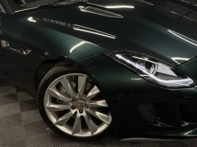 Jaguar F-Type view 4