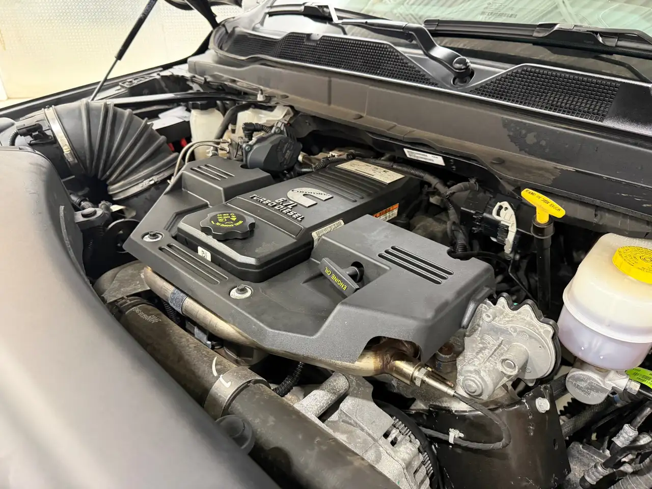RAM 3500 снимка RAM 3500