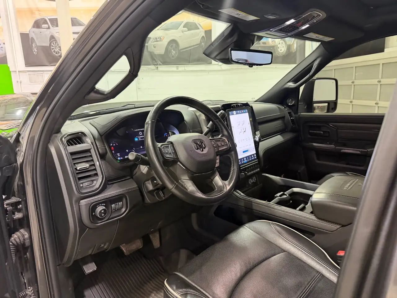 RAM 3500 снимка RAM 3500