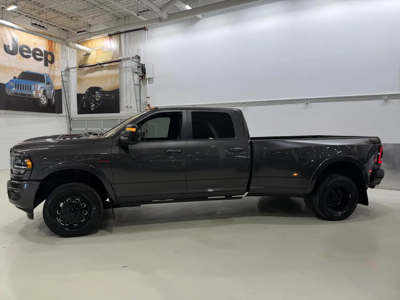 RAM 3500 снимка RAM 3500