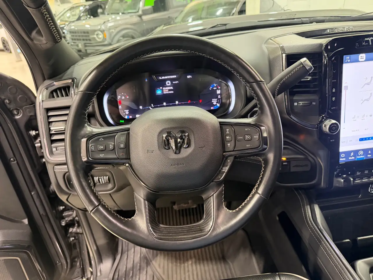 RAM 3500 снимка RAM 3500